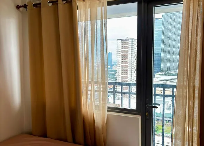 Fame Tower 4 Near Greenfield And Shaw Mrt Apartahotel Manila