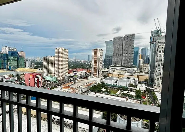 Fame Tower 4 Near Greenfield And Shaw Mrt Apartahotel 3*
