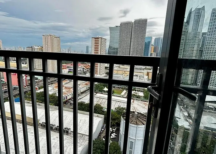 Fame Tower 4 Near Greenfield And Shaw Mrt Apartahotel Manila