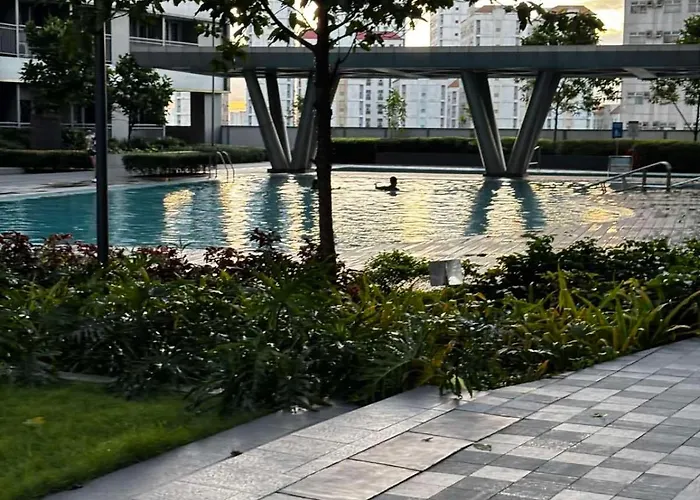 Fame Tower 4 Near Greenfield And Shaw Mrt Apartahotel Manila
